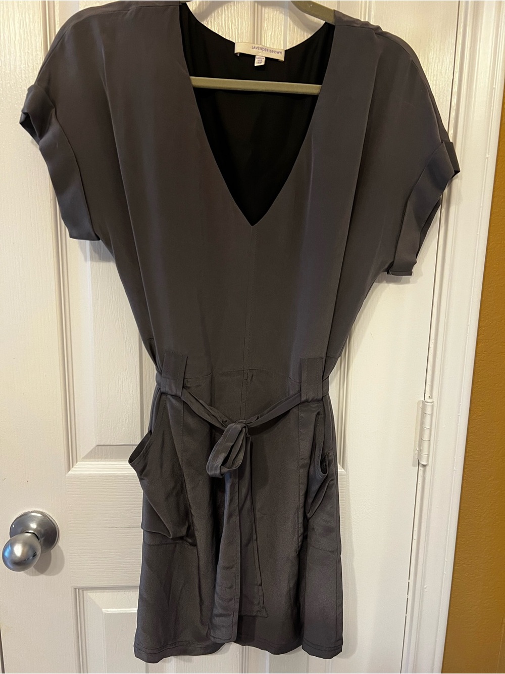 Lavender Brown Silk Grey V-Neck Short Sleeve Dress with Tie Waist, Size XS
